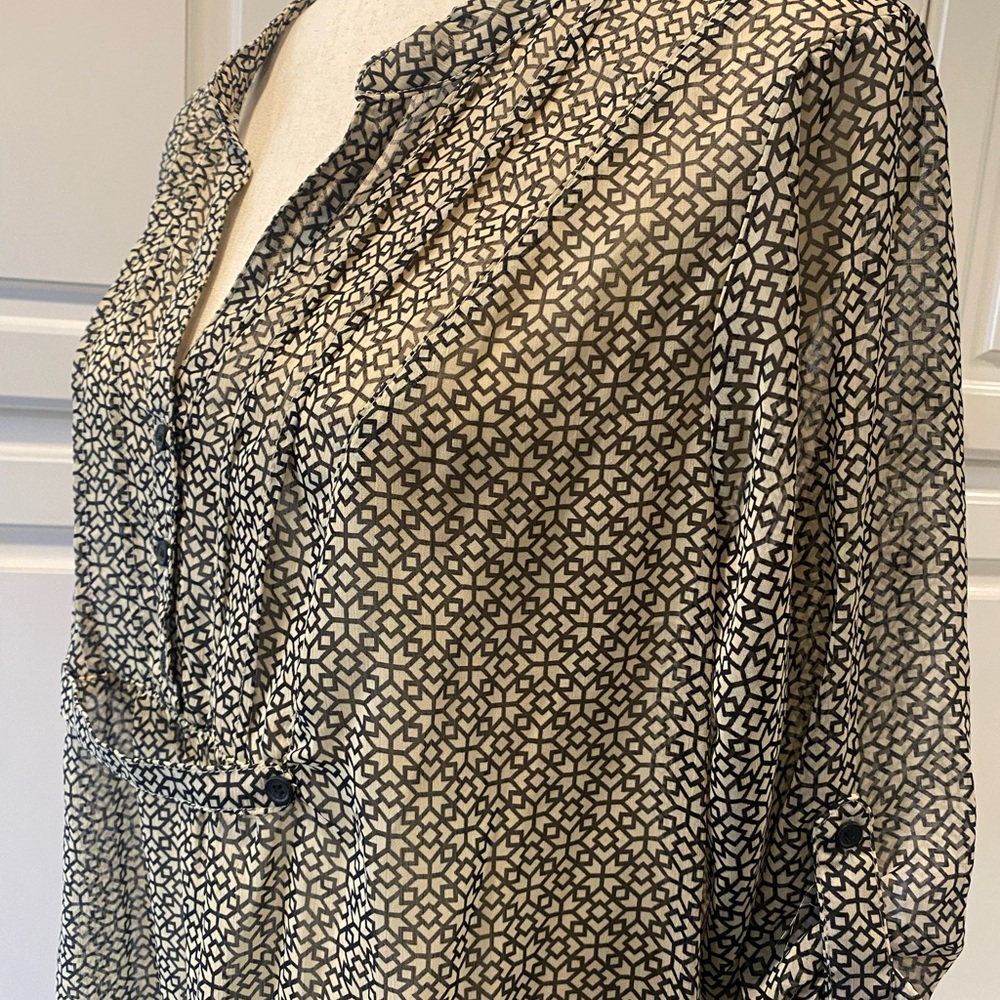 Kandy Kiss Gold and Black Relaxed Buttoned Blouse